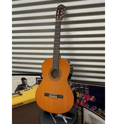 Vintage Yamaha G-85D Nippon Gakki Co. LTD Guitar 1972 Japan w/Case